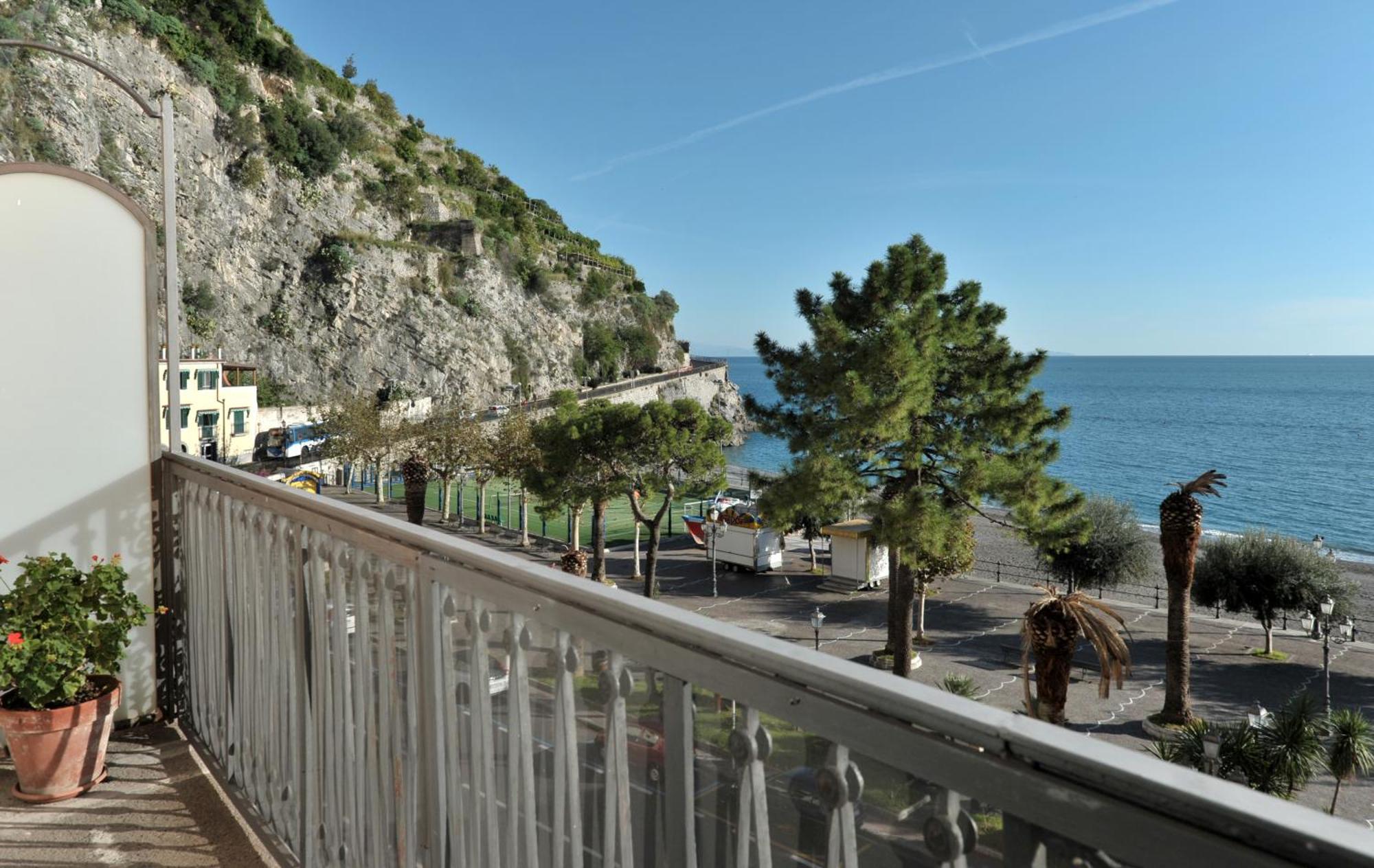 La Tuga - Ravello Accommodation Минори Экстерьер фото